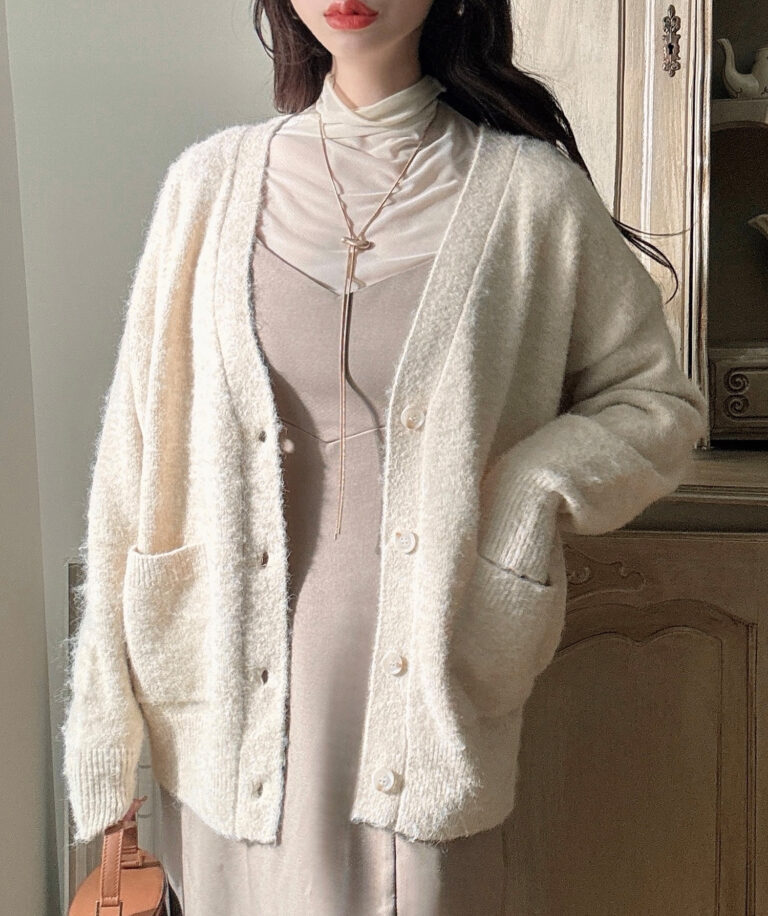 Vネックシャギーニットカーディガン【軽量】 | Meiru(メイル)｜公式